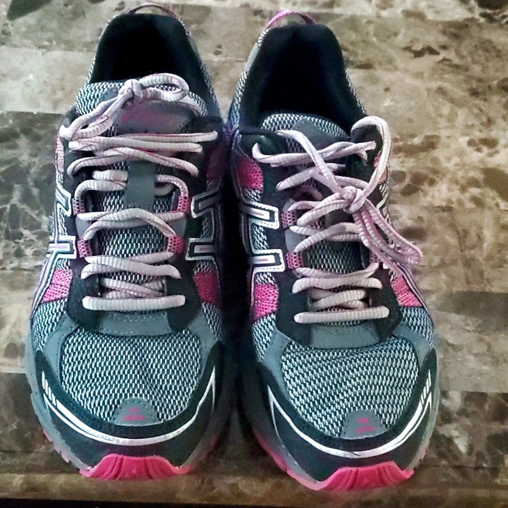 Ascis Gel Venture 4